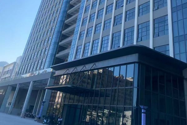 某电子代工企业扩产项目